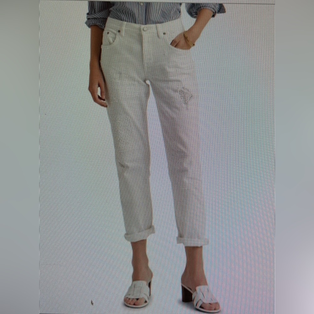 LAUREN. Ralph Lauren Boot cut, women’s white jeans. Size 4.